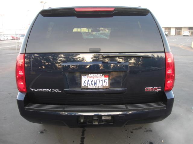 GMC Yukon XL 2007 photo 1