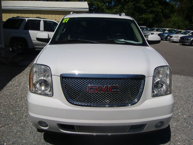 GMC Yukon XL 2007 photo 2