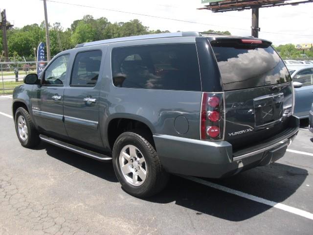 GMC Yukon XL 2007 photo 3