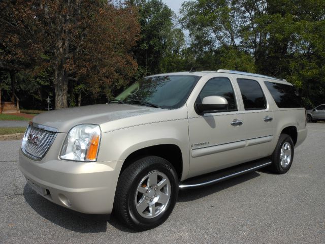 GMC Yukon XL 2007 photo 1