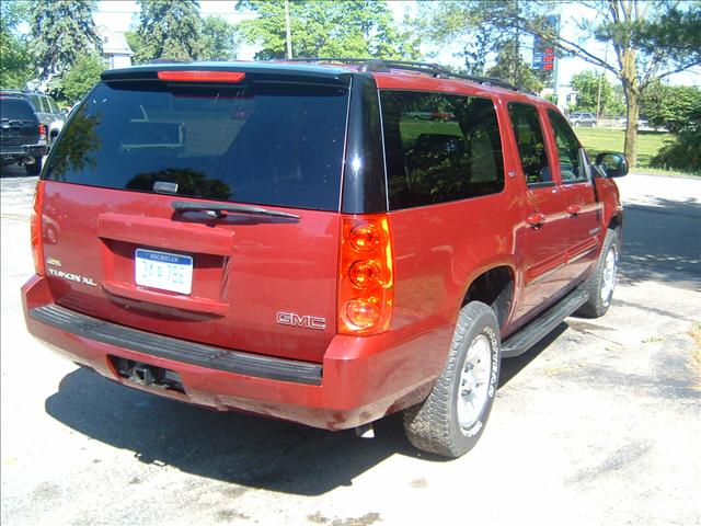 GMC Yukon XL 2007 photo 4