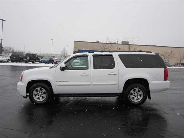 GMC Yukon XL 2007 photo 2