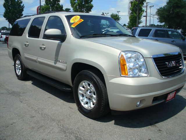 GMC Yukon XL 2007 photo 1