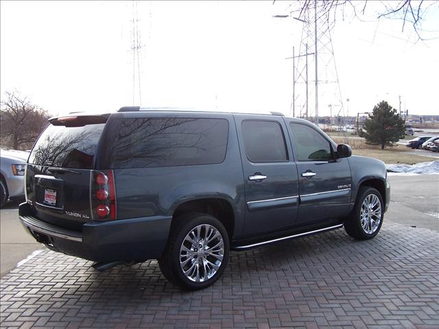 GMC Yukon XL 2007 photo 4