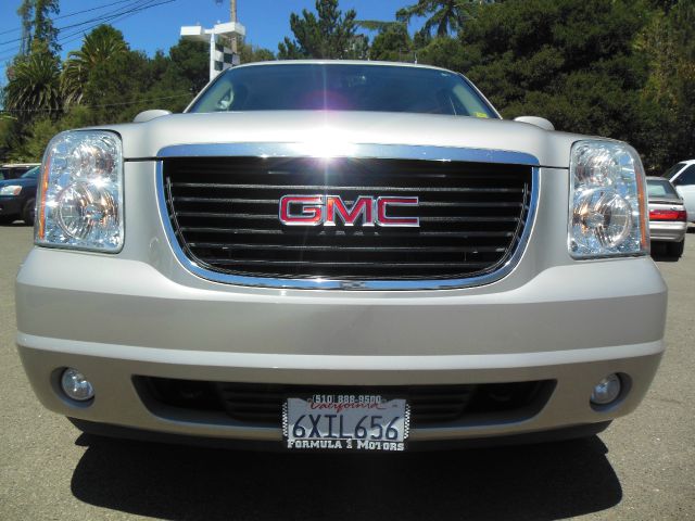 GMC Yukon XL 2007 photo 2