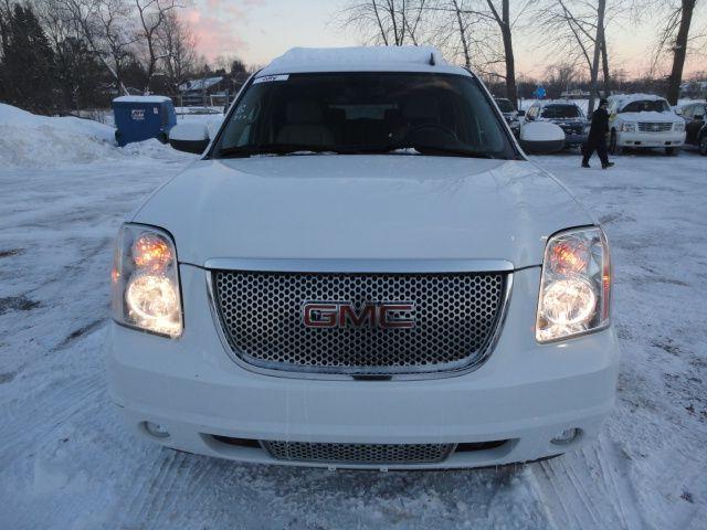 GMC Yukon XL 2007 photo 1