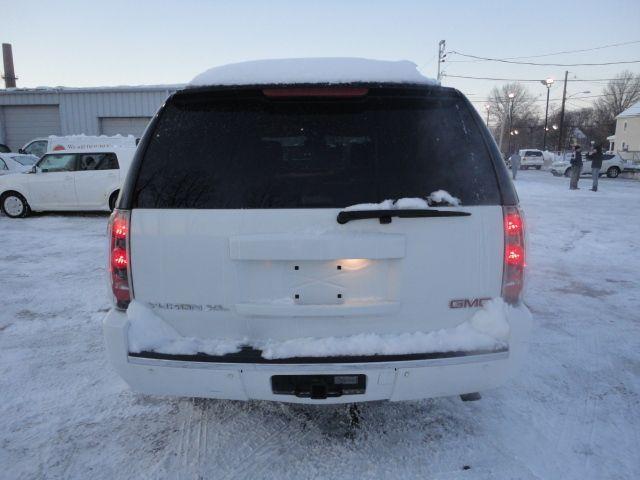 GMC Yukon XL 2007 photo 4