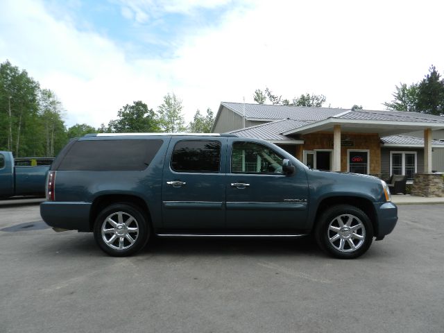 GMC Yukon XL 2007 photo 2