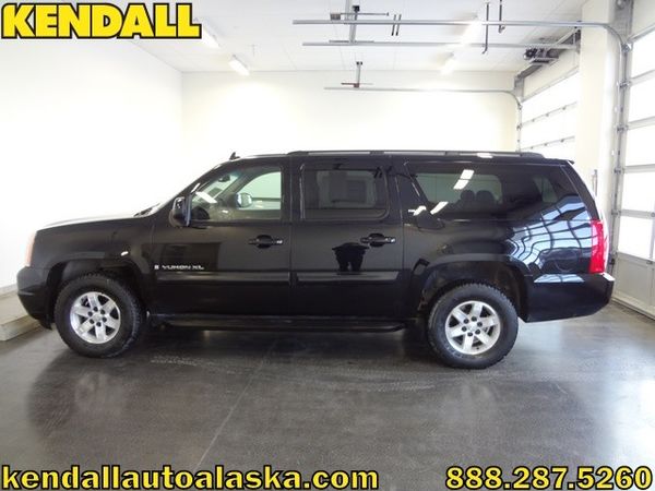 GMC Yukon XL 2008 photo 2