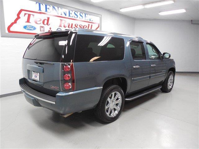 GMC Yukon XL 2008 photo 1