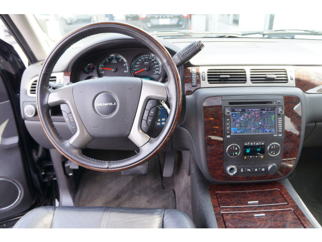 GMC Yukon XL 2008 photo 4