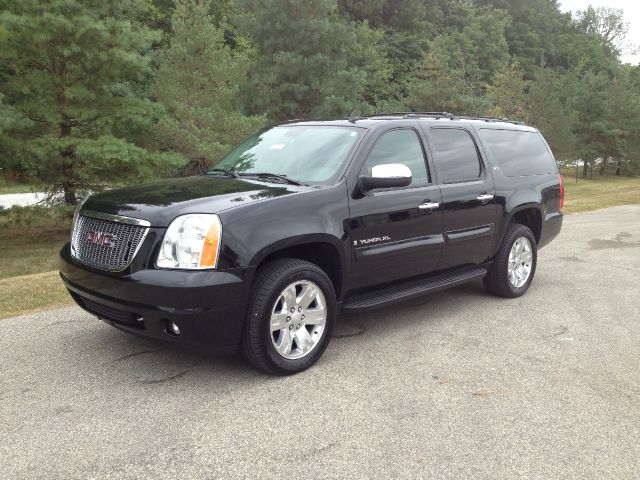 GMC Yukon XL 2008 photo 3