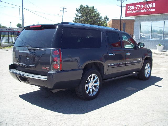 GMC Yukon XL 2008 photo 11