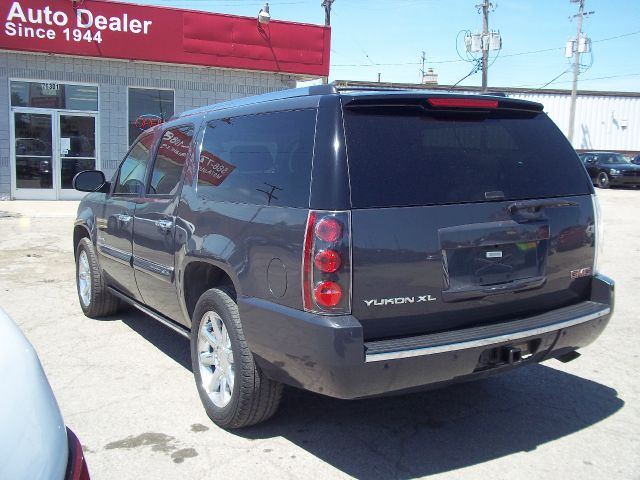 GMC Yukon XL 2008 photo 7