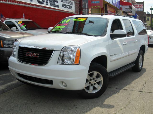 GMC Yukon XL 2008 photo 2