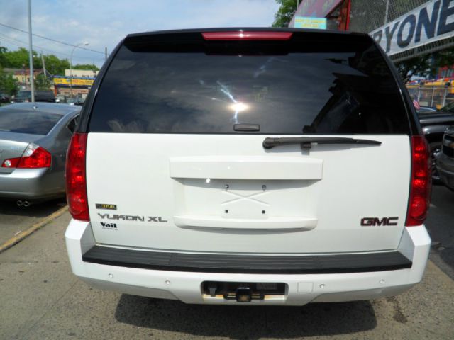 GMC Yukon XL 2008 photo 35