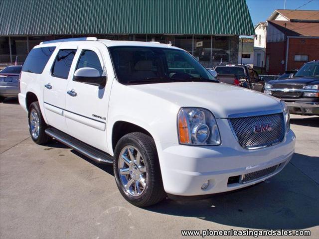 GMC Yukon XL SXT Van Sport Utility