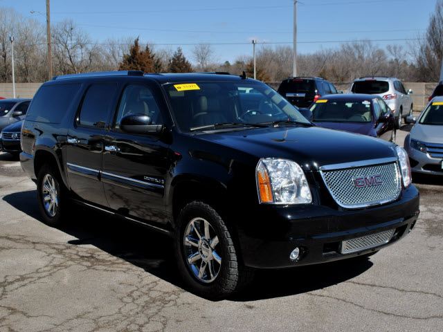 GMC Yukon XL 2008 photo 2