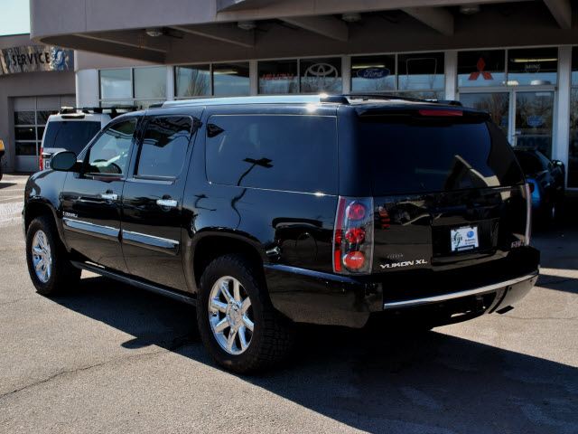 GMC Yukon XL 2008 photo 3