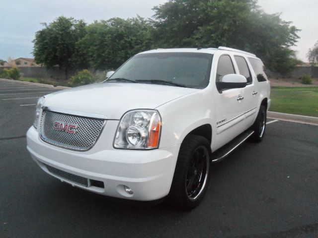 GMC Yukon XL 2008 photo 4