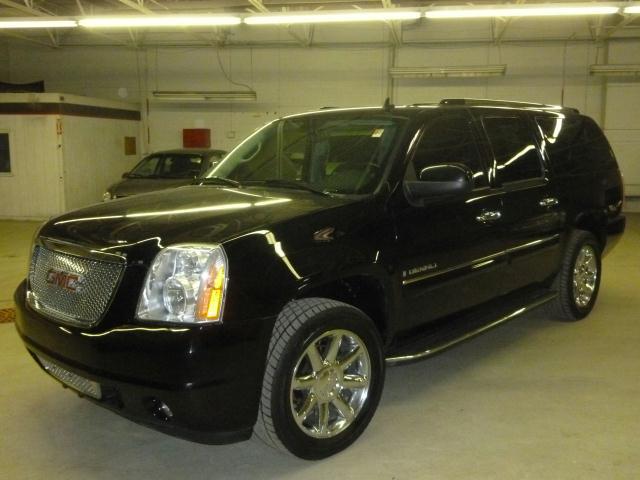 GMC Yukon XL 2008 photo 2