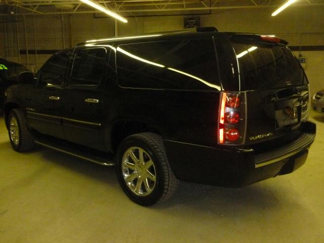 GMC Yukon XL 2008 photo 3