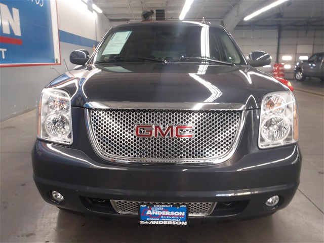 GMC Yukon XL 2008 photo 1