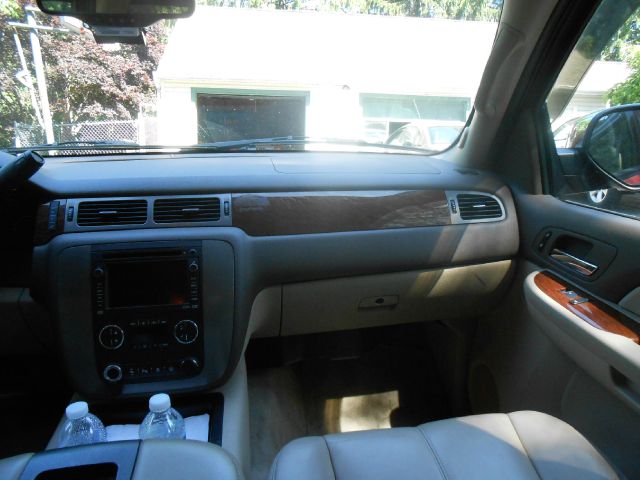 GMC Yukon XL 2008 photo 1