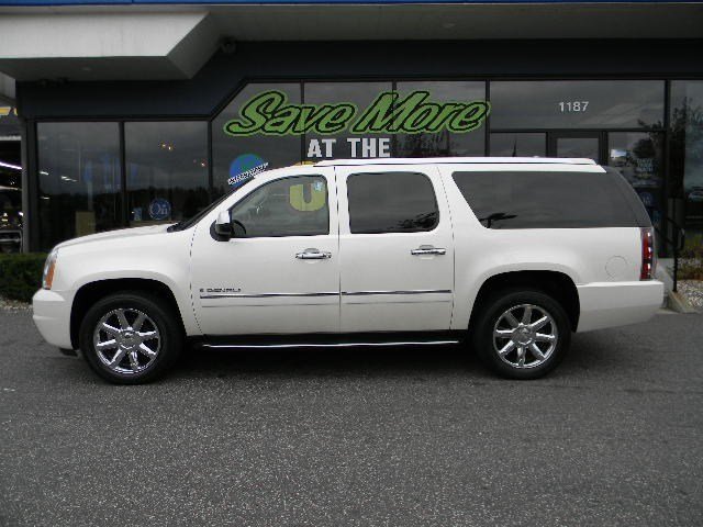 GMC Yukon XL 2009 photo 4