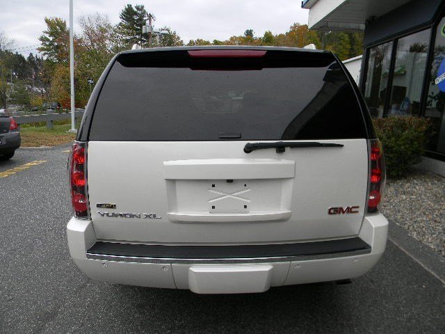 GMC Yukon XL 2009 photo 5