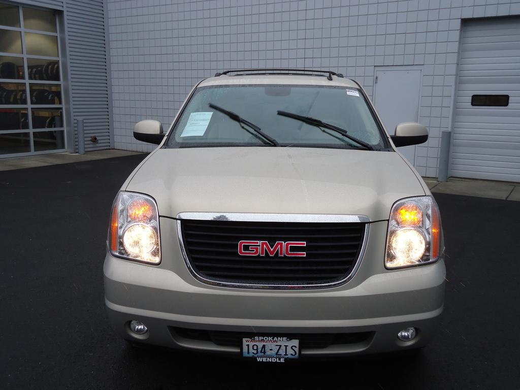 GMC Yukon XL 2009 photo 3