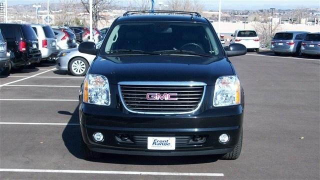 GMC Yukon XL 2009 photo 1