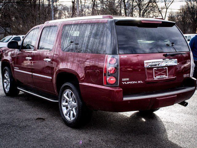 GMC Yukon XL 2009 photo 4