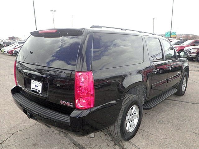 GMC Yukon XL 2009 photo 2