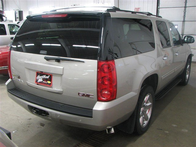 GMC Yukon XL 2009 photo 4