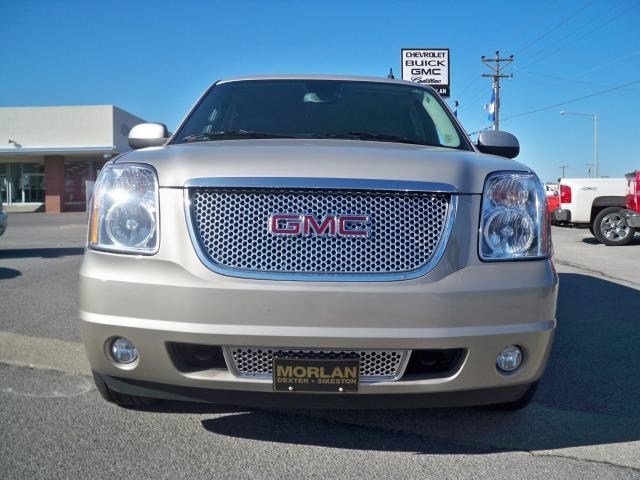 GMC Yukon XL 2009 photo 1