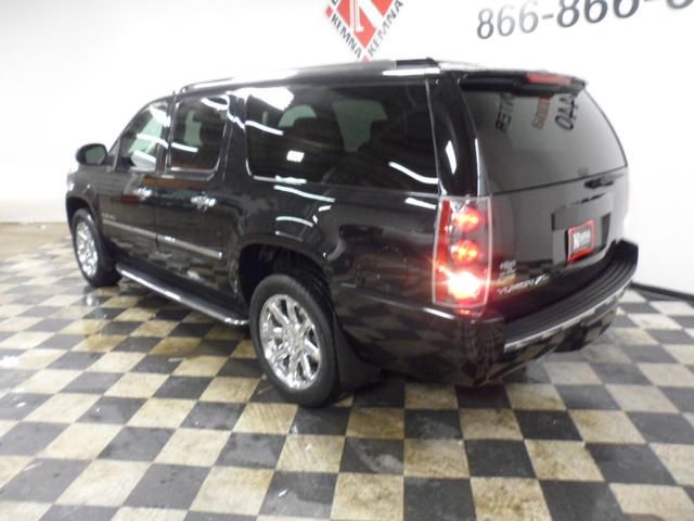 GMC Yukon XL 2009 photo 5