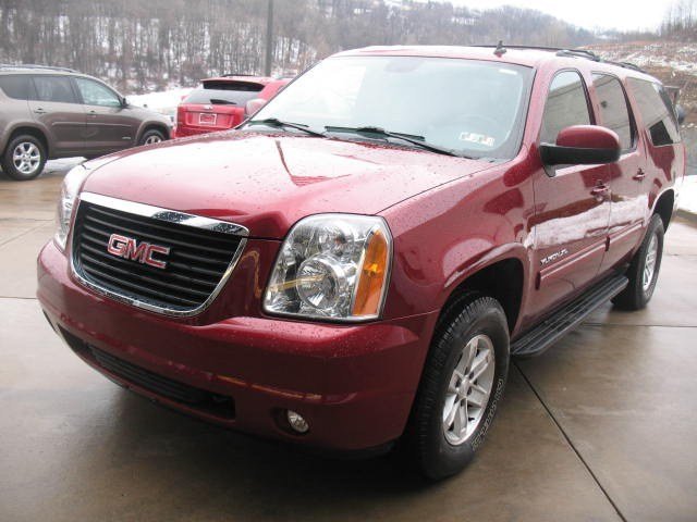 GMC Yukon XL 2009 photo 2