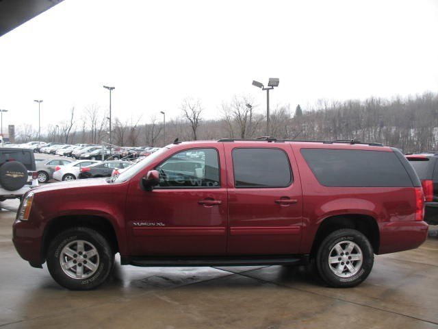 GMC Yukon XL 2009 photo 3