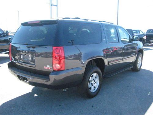 GMC Yukon XL 2010 photo 3