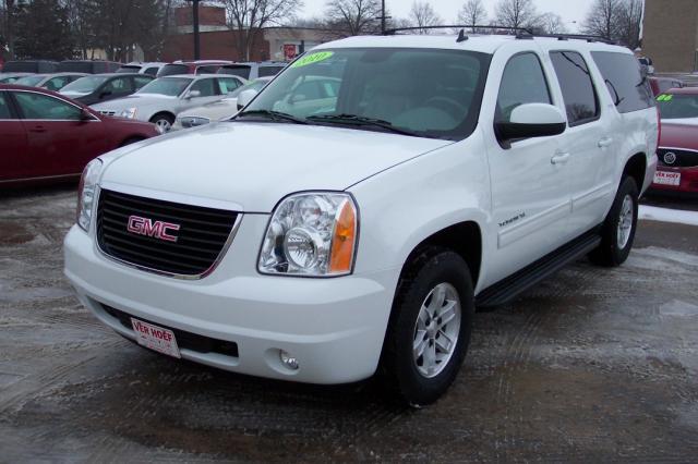 GMC Yukon XL 2010 photo 4