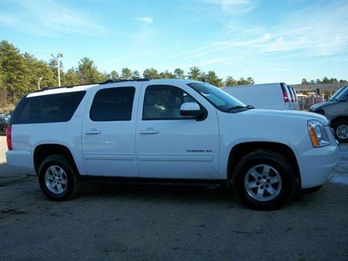 GMC Yukon XL 2010 photo 1