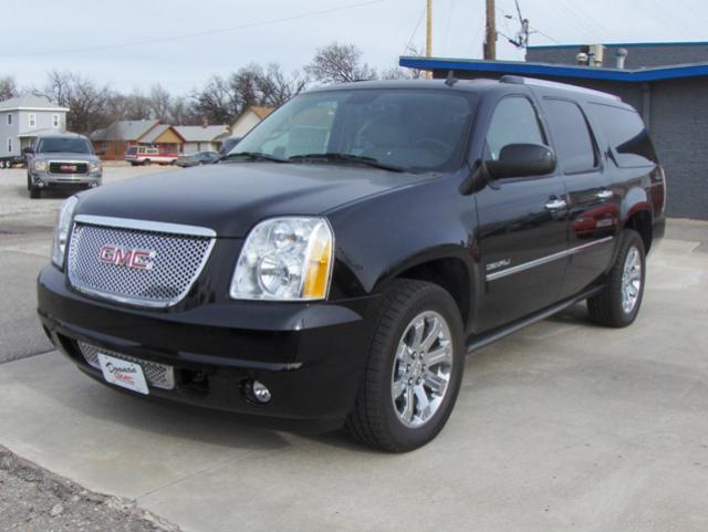 GMC Yukon XL LE 7 Unspecified