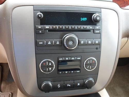 GMC Yukon XL 2010 photo 2