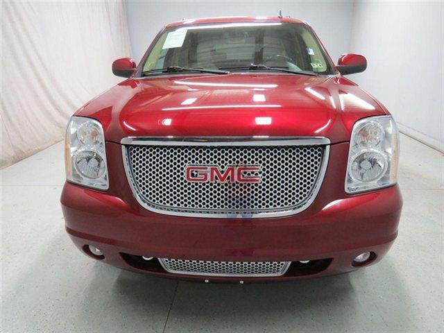 GMC Yukon XL 2010 photo 4