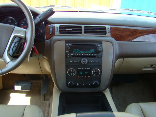 GMC Yukon XL 2010 photo 13