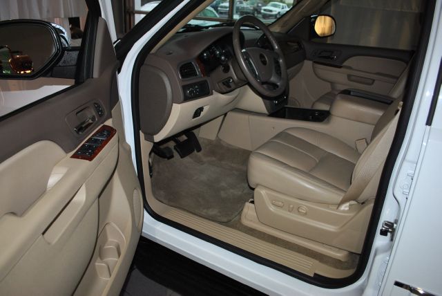 GMC Yukon XL 2011 photo 11