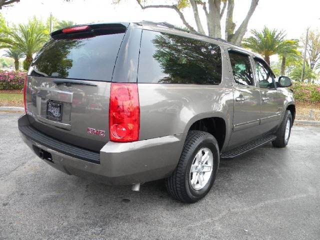 GMC Yukon XL LX Wagon 4D Unspecified