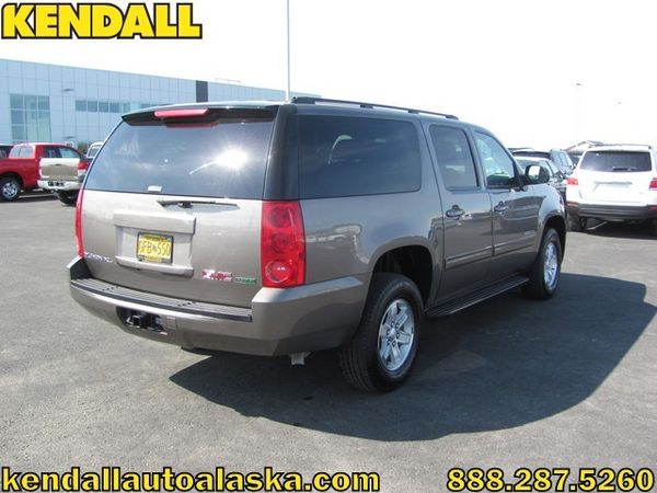 GMC Yukon XL 2011 photo 5