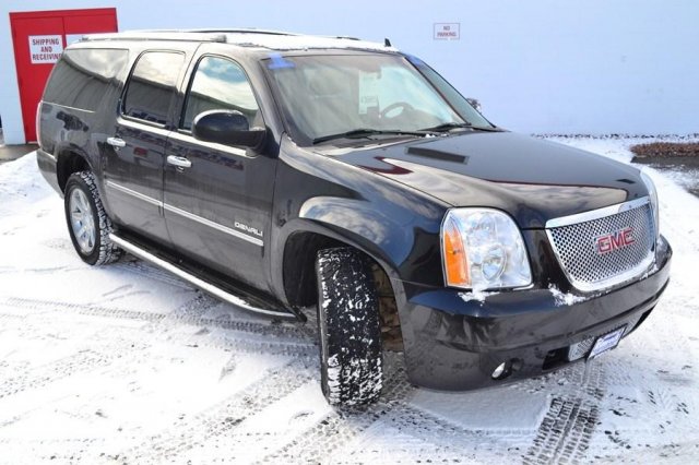 GMC Yukon XL 2011 photo 4